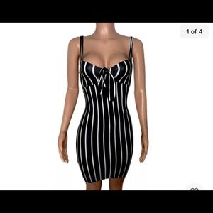 Sexy Flirty Black Stripe Slimming Tie Cleavage 90’s tight Bodycon Mini Dress New